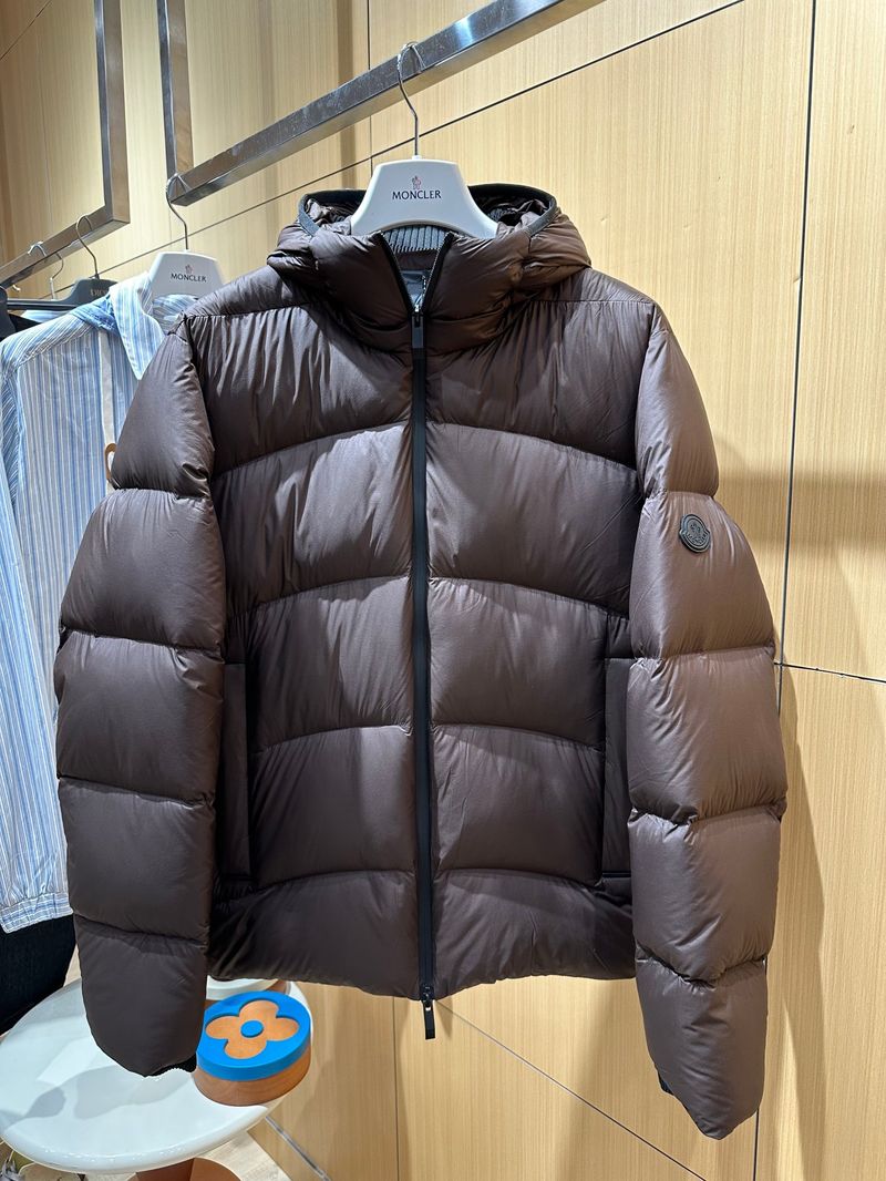 몽클레르 후드 쇼트 패딩 재킷 - 여자 패딩 레플리카 참고 이미지